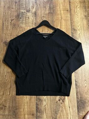 Athleta Black V-Neck Ribbed Pullover Sweater